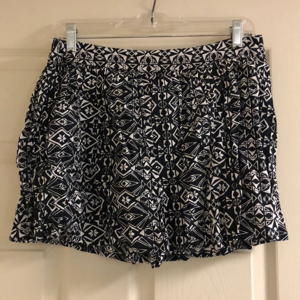 Black and White Skort